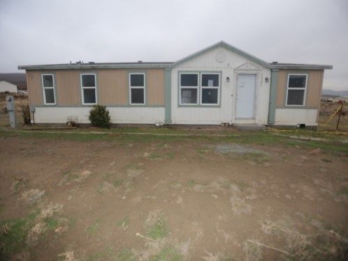 23203 E Peach Drive, Benton City, WA 99320