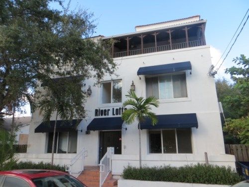 1021 NW 3rd St Apt 204, Miami, FL 33128