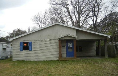 1229 W Vine St, Opelousas, LA 70570