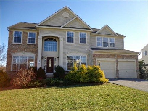 370 Debbie Ln, Manchester, PA 17345