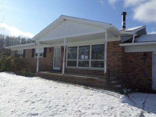 2830 N 19 Road, Mesick, MI 49668