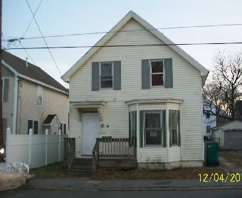 33 Cosgrove St, Lowell, MA 01852