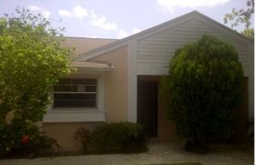 889 NE 214th Ln Apt 2, Miami, FL 33179