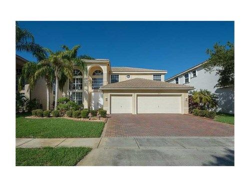 2136 SW 166 AV, Hollywood, FL 33027