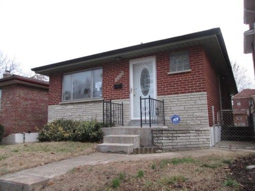 6628 Virginia Ave, Saint Louis, MO 63111