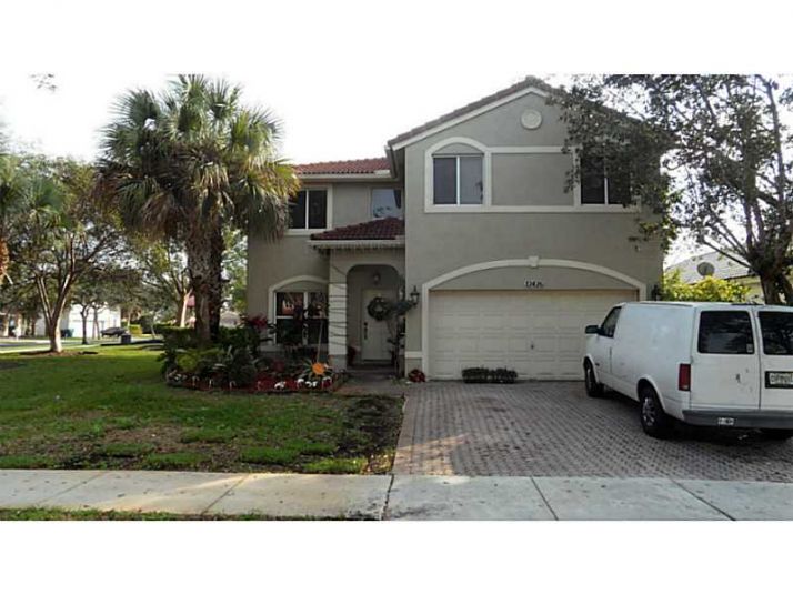 13436 SW 22 ST, Hollywood, FL 33023