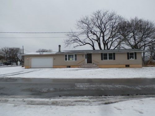 1141 Indiana St, Aurora, IL 60506