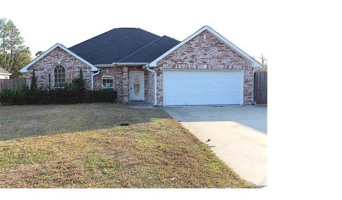 121 Parkway Oaks Dr, Lumberton, TX 77657