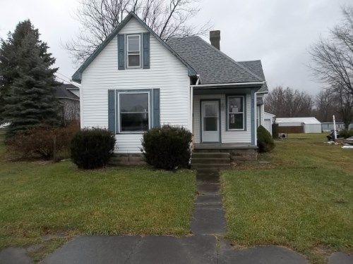 233 Mound St, Sabina, OH 45169