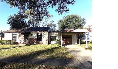 4615 Bay St, Port Arthur, TX 77642