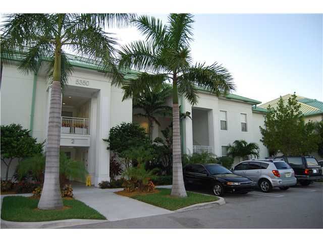 5300 NW 87 AV # 904, Miami, FL 33178