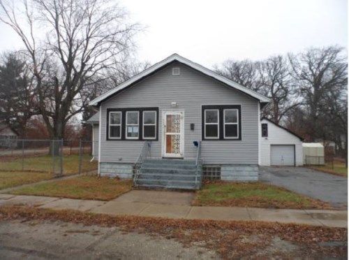 906 East 43rd Ave, Gary, IN 46409
