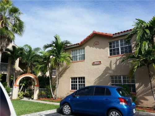 8621 SW 5 ST # 208, Hollywood, FL 33025