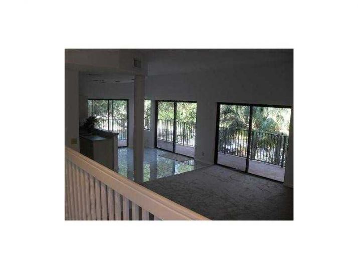 4705 SW 62 AV # 303, Fort Lauderdale, FL 33314