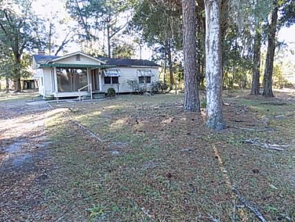 8279 SE 11th Ave, Starke, FL 32091