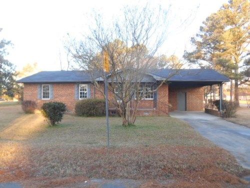 400 Boney St, Clinton, NC 28328