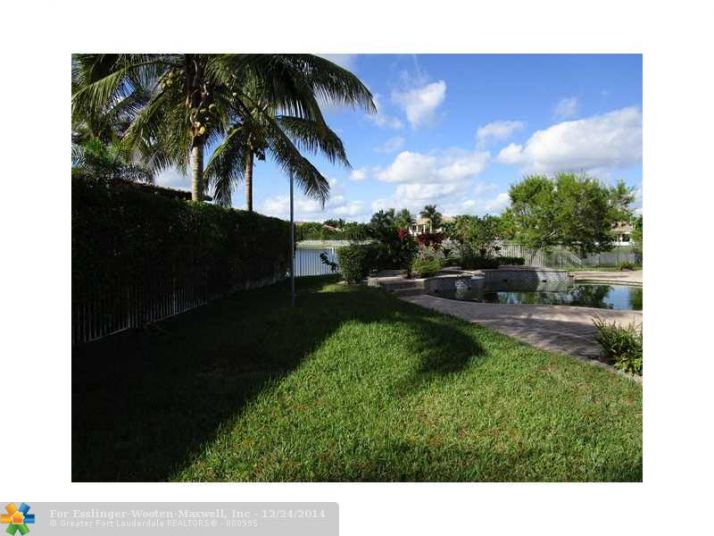 12477 EQUINE LN, West Palm Beach, FL 33414