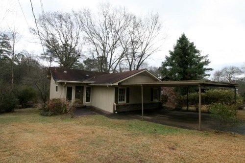 619 Tabor Rd, Gadsden, AL 35904