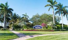 1030 WATERSIDE LN Hollywood, FL 33019