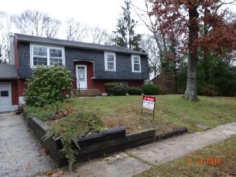 124 Deerpath Dr, Egg Harbor Township, NJ 08234