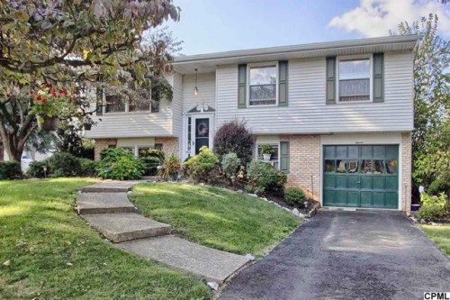 11 Manor, Mechanicsburg, PA 17055