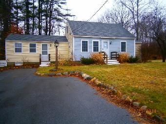 18 Jewell St, East Kingston, NH 03827