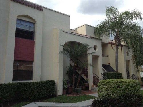 3559 MAGELLAN CR # 328-2, Miami, FL 33180