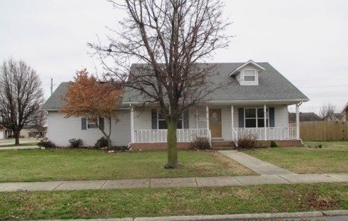 837 Plantation Blvd, Sikeston, MO 63801