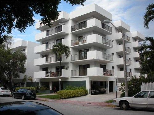 8255 ABBOTT AV # 506, Miami Beach, FL 33141