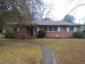 4300 Sussex Dr, Montgomery, AL 36116