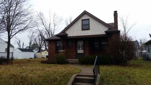 2016 Berkley Pl, South Bend, IN 46616