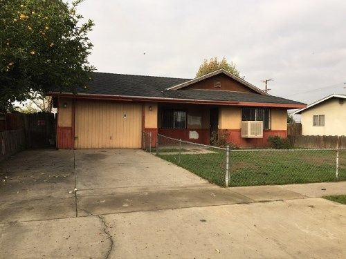 525 South S St, Tulare, CA 93274