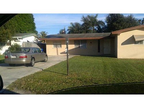 8771 NW 11TH CT, Hollywood, FL 33024