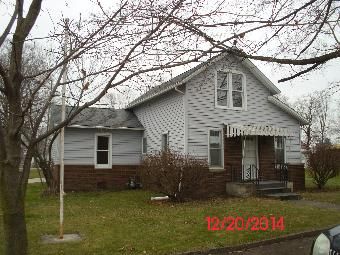 213 N Toner St, Kewanna, IN 46939