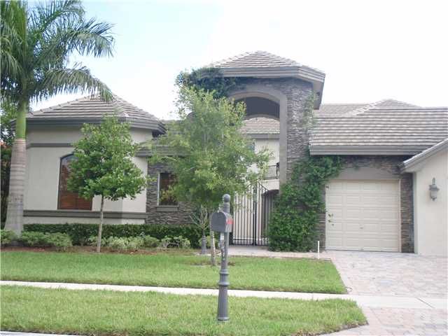 10658 VERSAILLES BL, Lake Worth, FL 33449