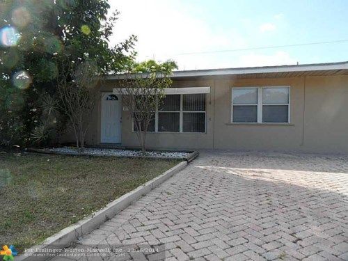 2711 NE 11TH AVE, Pompano Beach, FL 33064