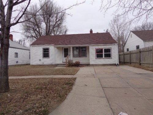 129 S Mount Carmel St, Wichita, KS 67213