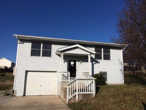 811 Daniels Trl, Marthasville, MO 63357