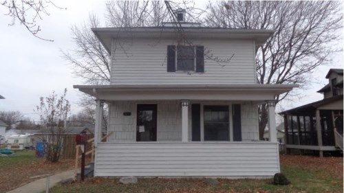 324 E Orleans St, Paxton, IL 60957