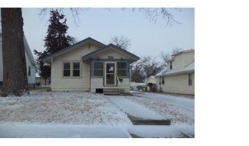 7758 State St, Omaha, NE 68127