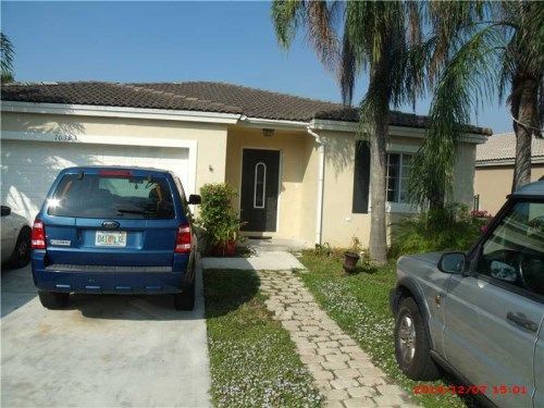 10383 SW 24 ST, Hollywood, FL 33025