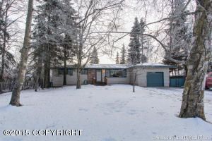 3808 W 27th Avenue, Anchorage, AK 99517