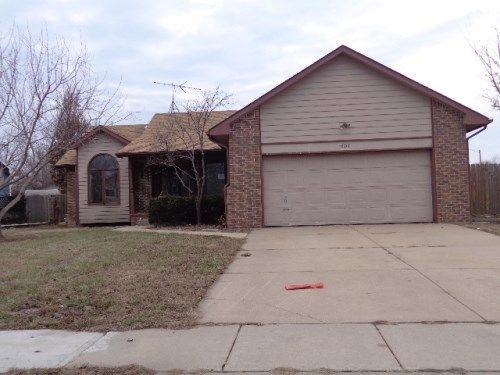 601 S Spruce St, Goddard, KS 67052