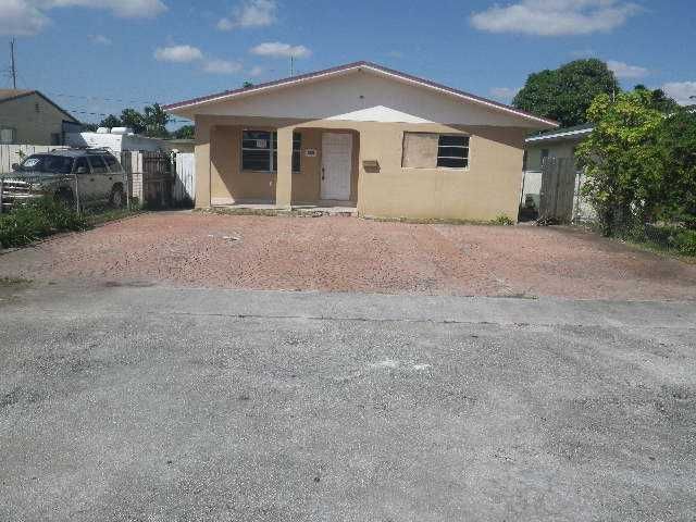 585 E 34 ST, Hialeah, FL 33013