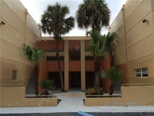 5 OLIVE DR # 21, Hialeah, FL 33010