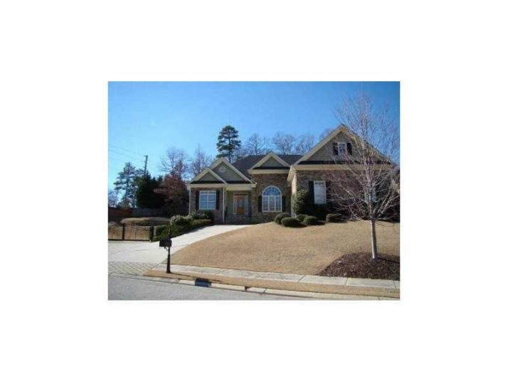 2503 Representative Way E, Buford, GA 30519