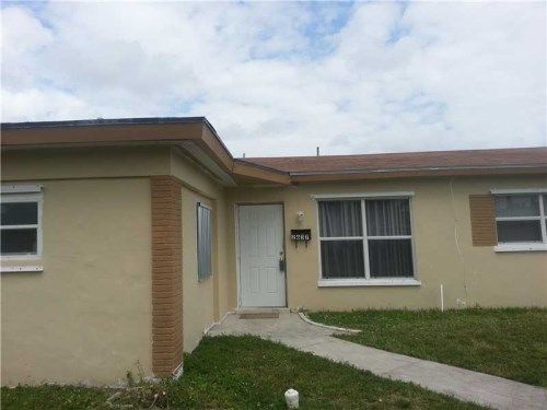 2637 MAYO ST, Hollywood, FL 33021