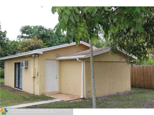 2415 ADAMS ST, Hollywood, FL 33020