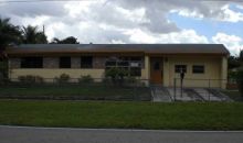 821 N 73 AV Hollywood, FL 33024