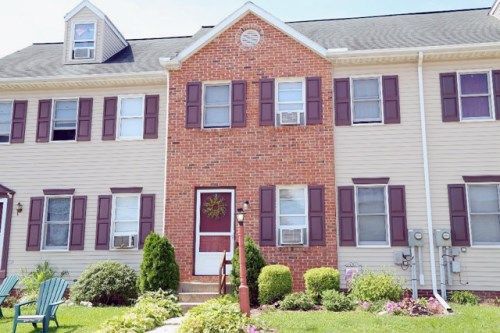 222 HEATHERWOOD DRIVE, Ephrata, PA 17522